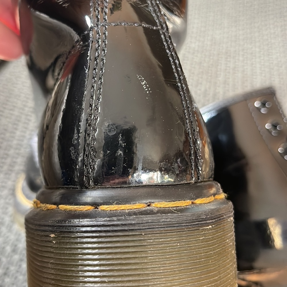Dr. Martens - Picture 10 of 11